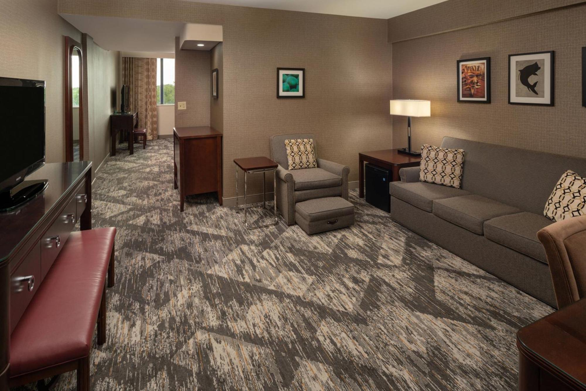 Sheraton Tampa Brandon Hotel Exterior foto